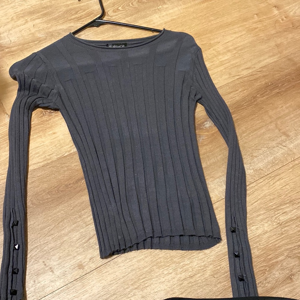 Grey top shop long sleeve kind of crop top